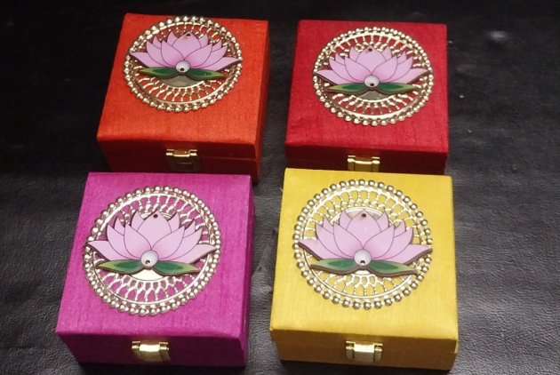BlissfulYogashala Gift Box2.webp
